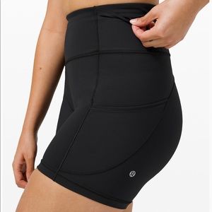 Lululemon Fast and Free Short 6" 
Non-Reflective